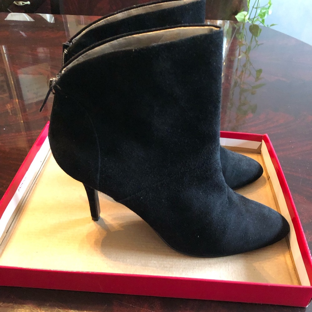 Women’s shoes.